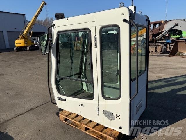 Liebherr SERIA B CAB Hytter och interiör