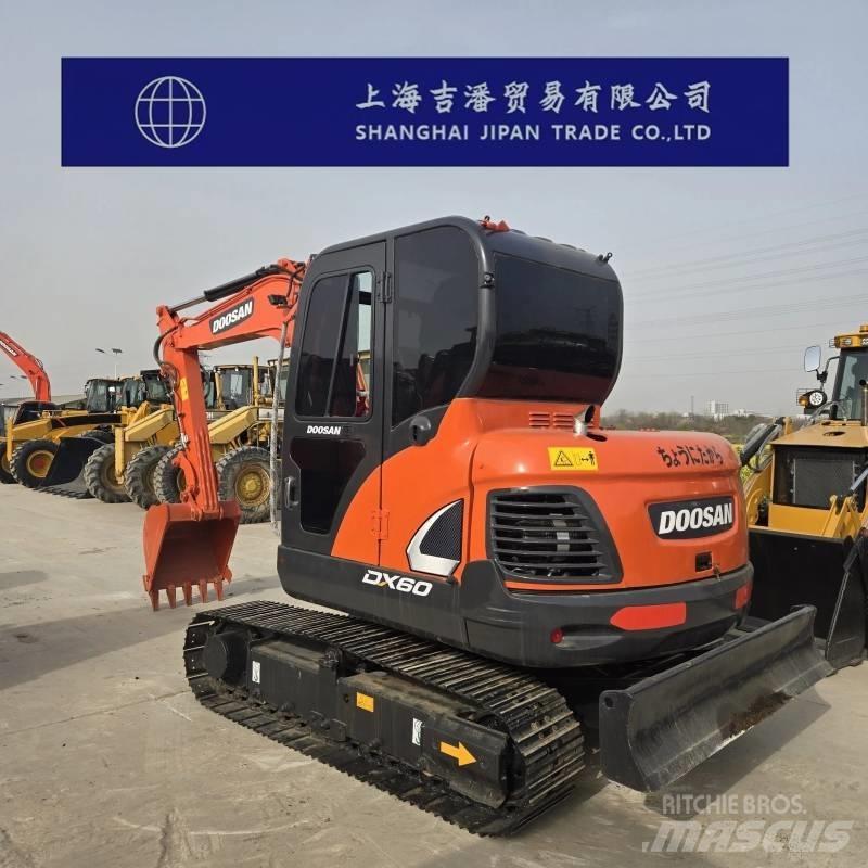 Doosan DX 60 Bandgrävare