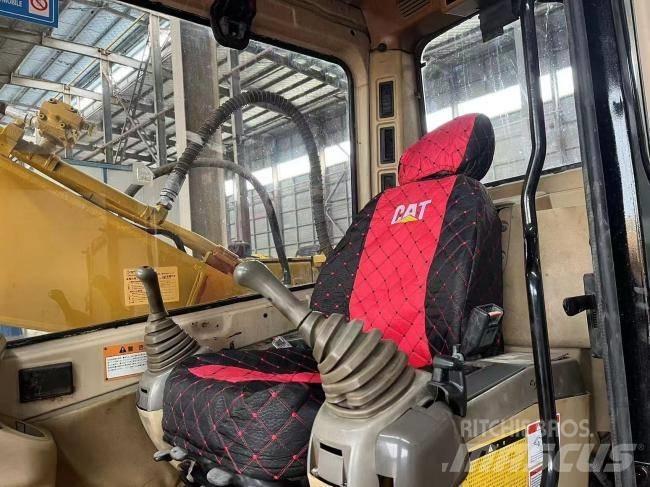 CAT 320 BL Bandgrävare