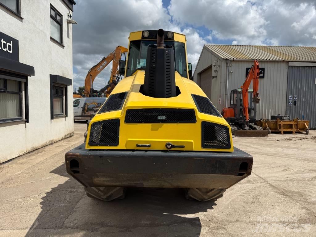 Bomag 213 DH-4i Envalsvältar
