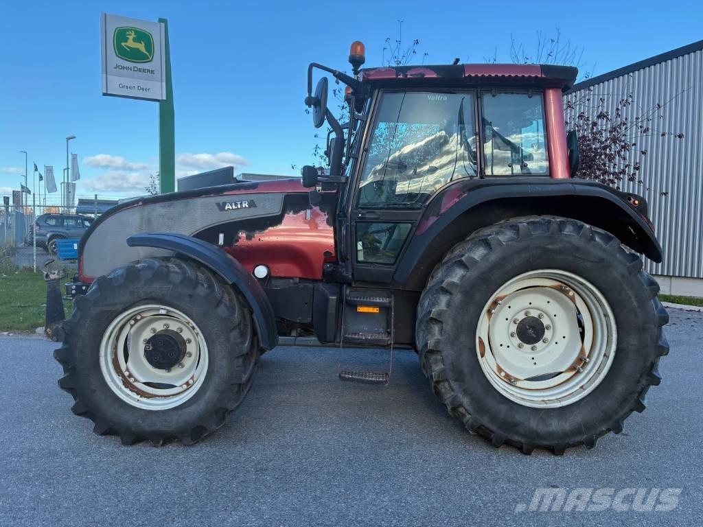 Valtra Traktor T 140 Traktorer
