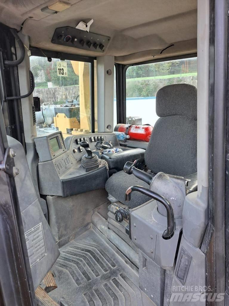 CAT D 8 T Bandschaktare