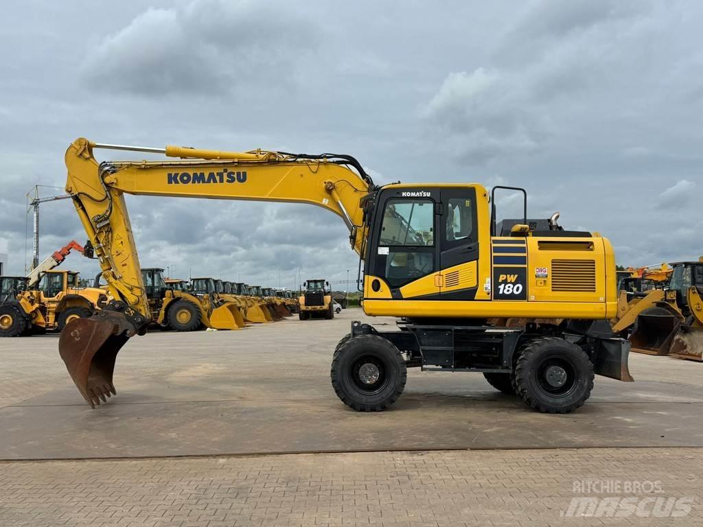 Komatsu PW180-11 Hjulgrävare