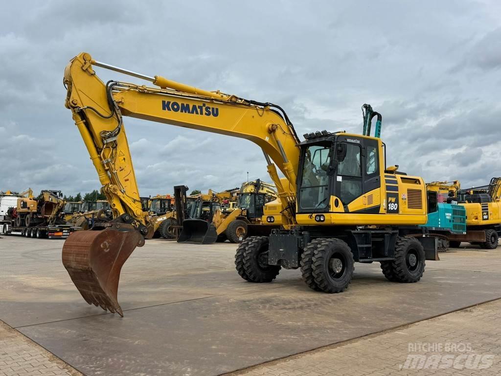 Komatsu PW180-11 Hjulgrävare