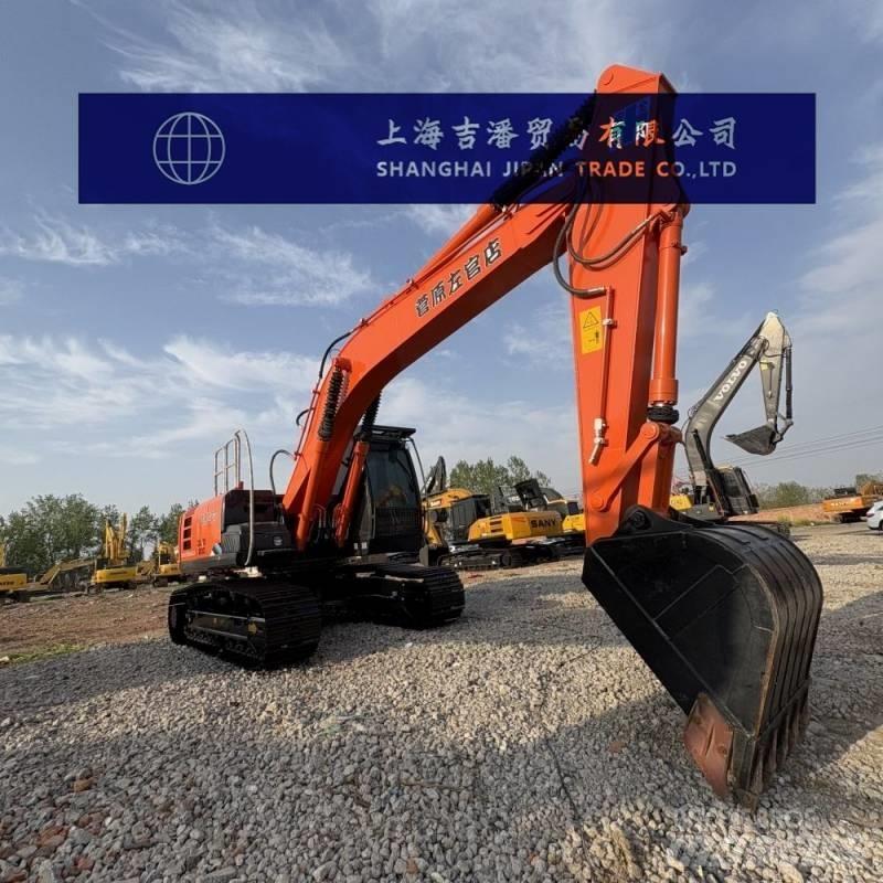 Hitachi ZX 200 Bandgrävare