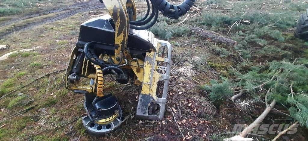 John Deere 1270 E Skördare