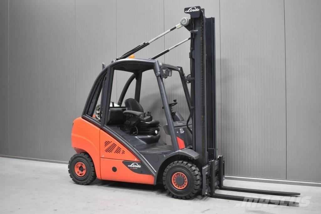 Linde H 25 T Gasolmotviktstruckar