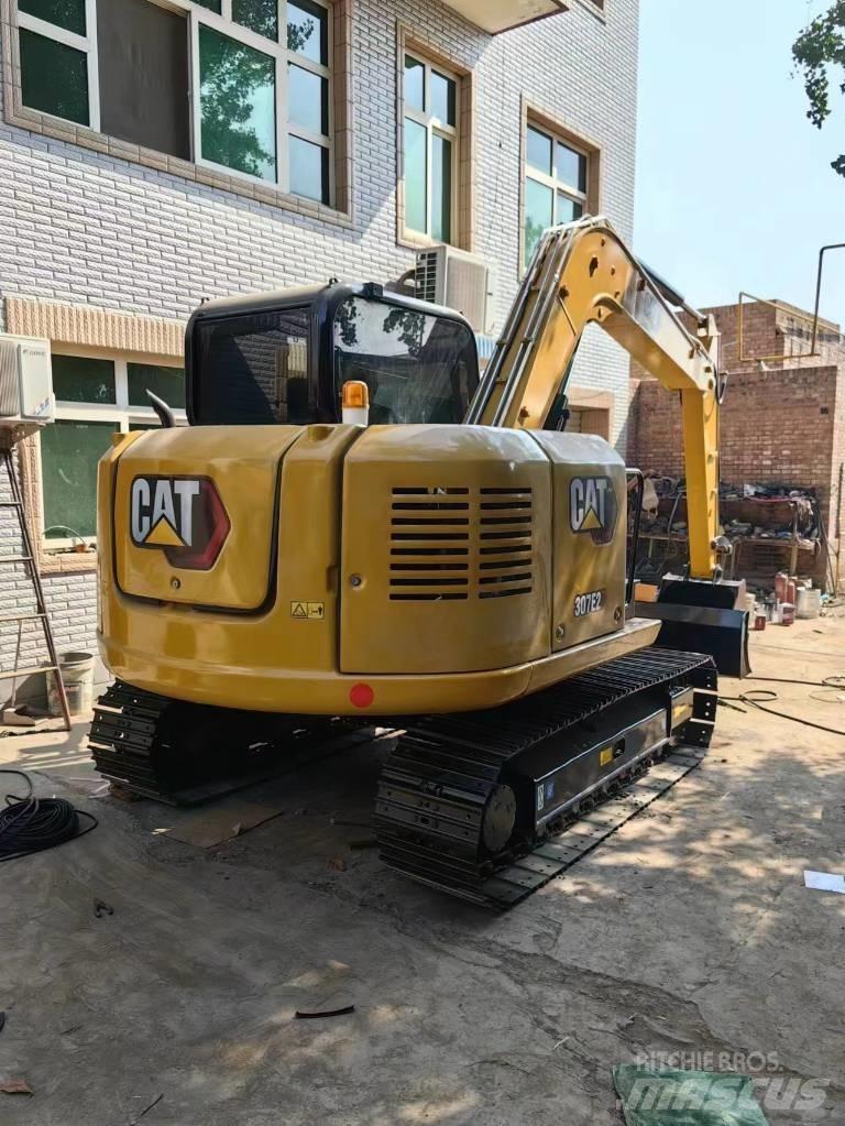 CAT 307E2 Minigrävare < 7t