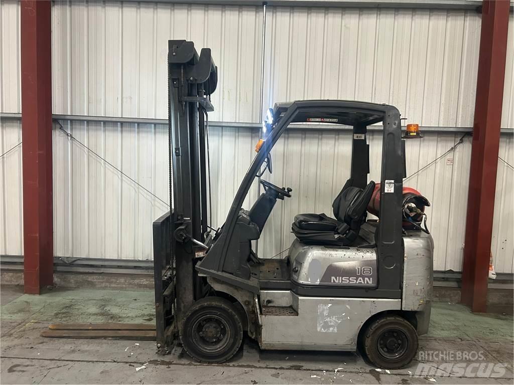 Nissan P1D1A18LQ Gasolmotviktstruckar