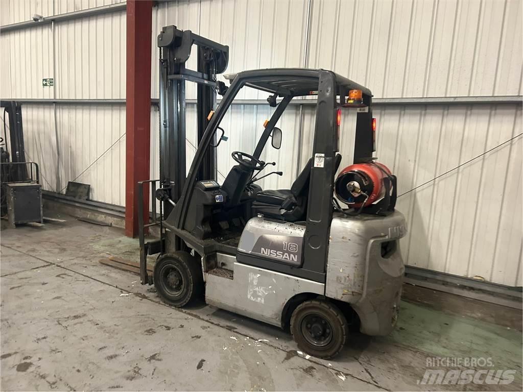 Nissan P1D1A18LQ Gasolmotviktstruckar