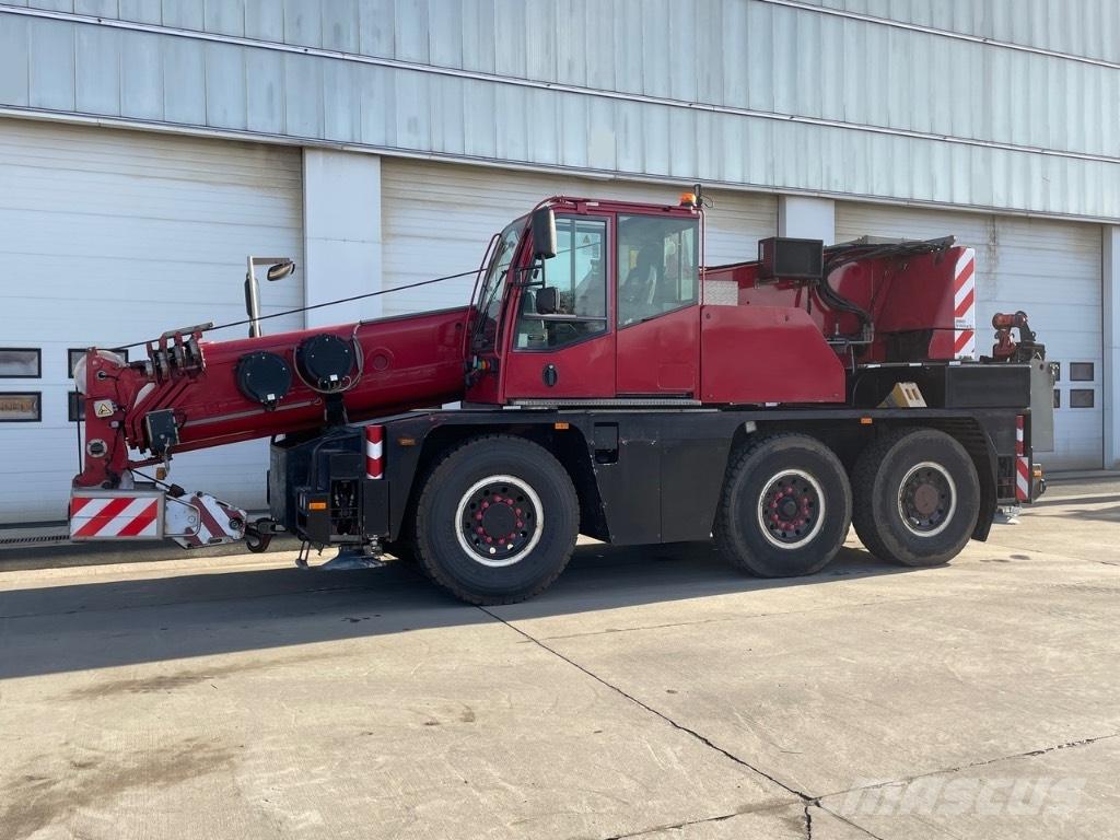 Demag AC 40-1 City Allterrängkranar