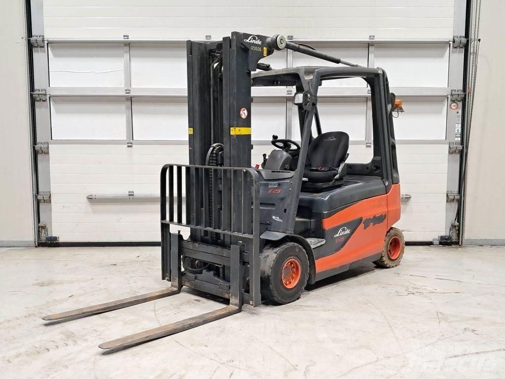 Linde E25L-01 Elmotviktstruckar