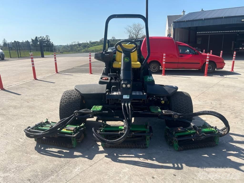 John Deere 3235C Fairway-gräsklippare