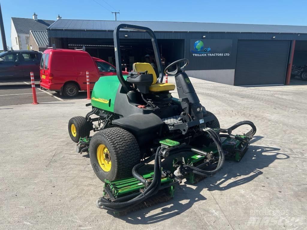 John Deere 3235C Fairway-gräsklippare