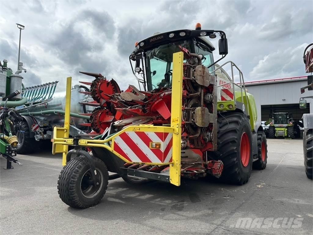 CLAAS Jaguar 970 Fälthackar