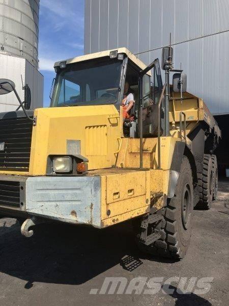 Komatsu HM 400-1 Midjestyrd dumper