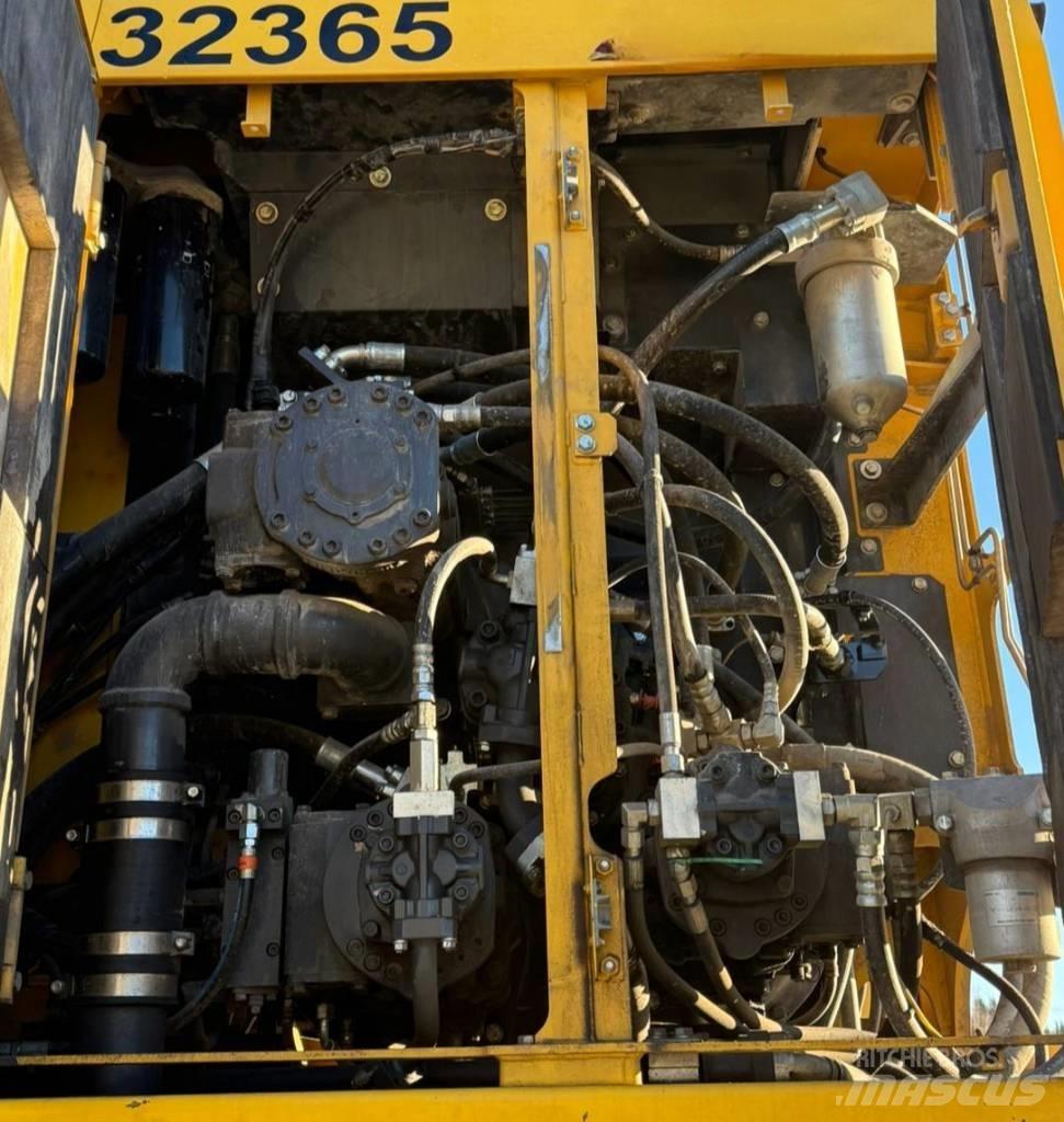 Komatsu PC 1250 -11EO Bandgrävare