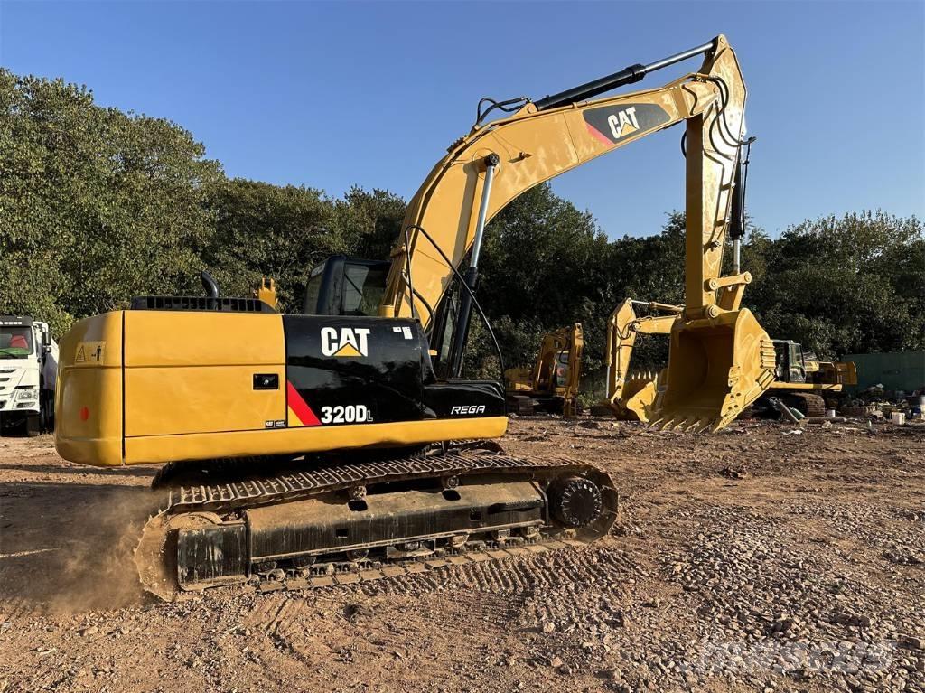CAT 320D Bandgrävare