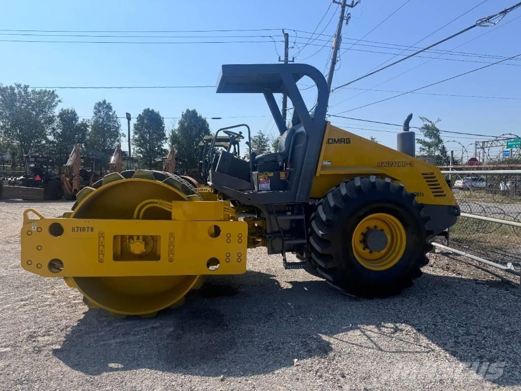 Bomag BW 211 P D-3 Envalsvältar