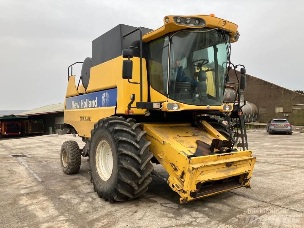 New Holland CS 6080 Skördetröskor