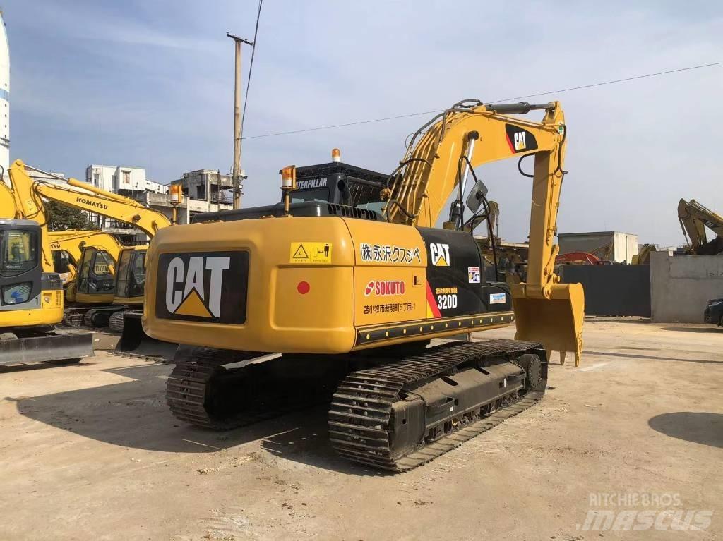 CAT 320 D Bandgrävare