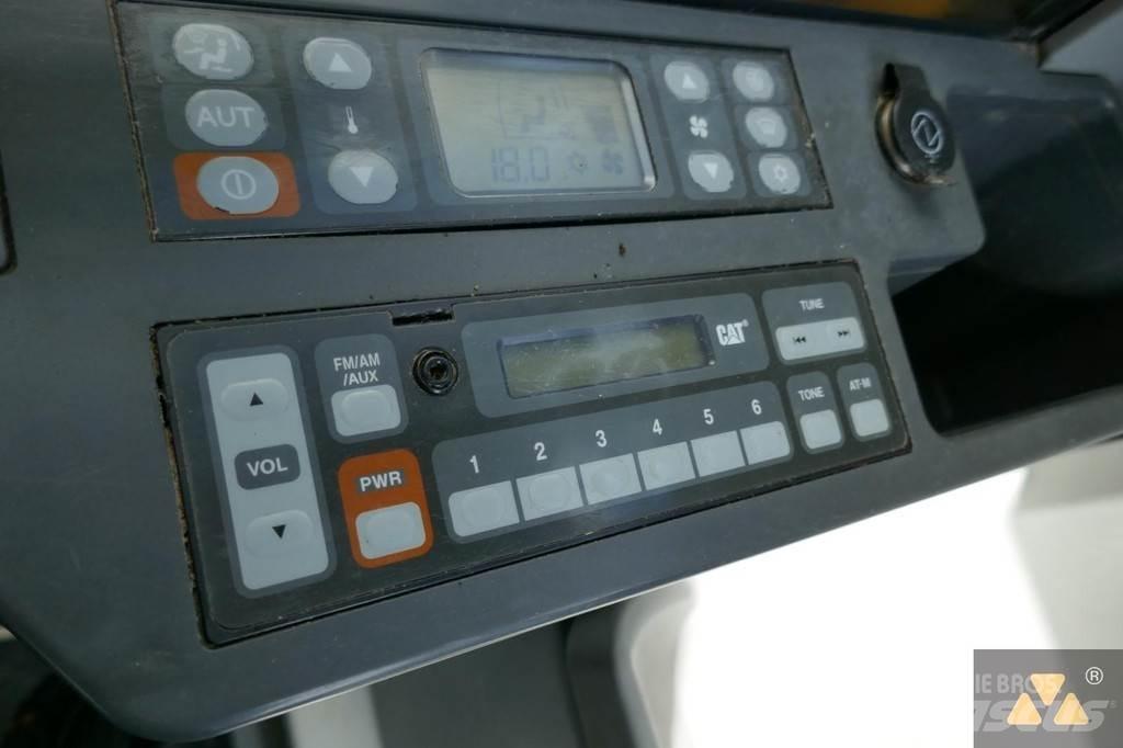 CAT 320ELRR Bandgrävare