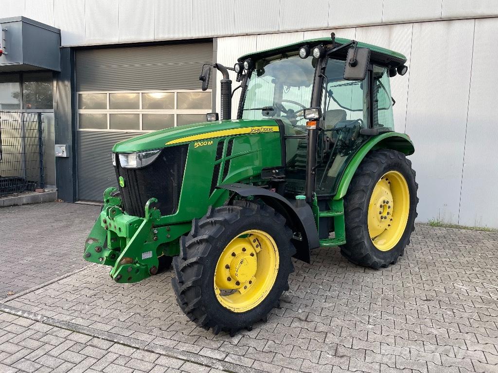John Deere 5100 M Traktorer