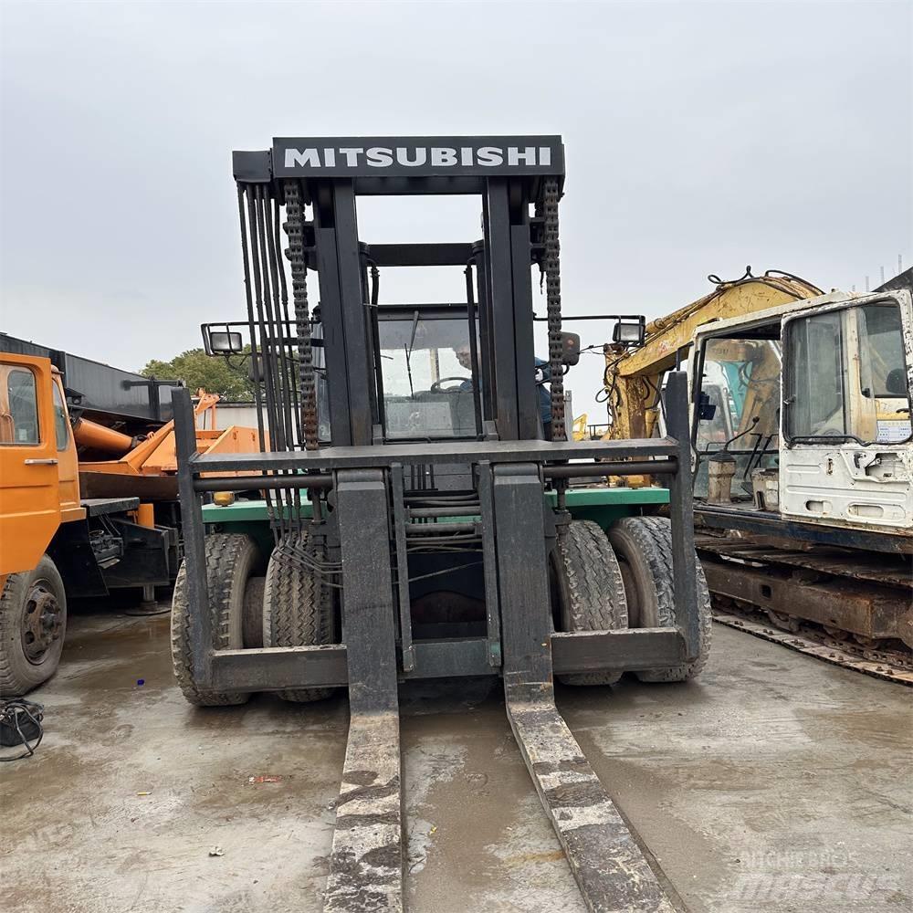 Mitsubishi FD160 Dieselmotviktstruckar