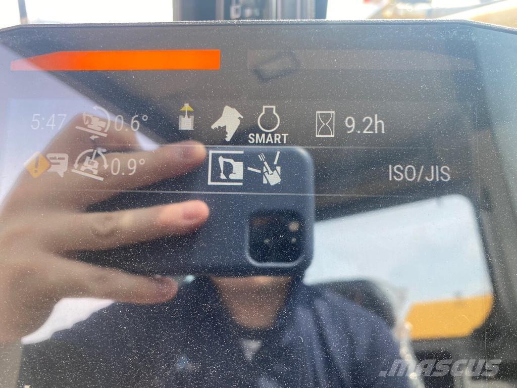 CAT 352 UHD Bandgrävare