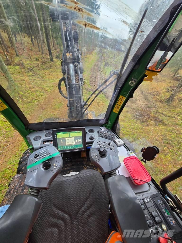 John Deere 1170 E Skördare