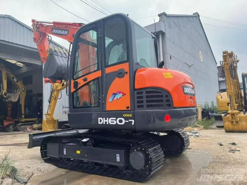Doosan DH 60 Minigrävare < 7t