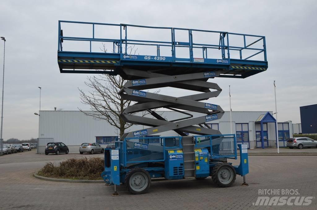 Genie GS4390RT Saxliftar