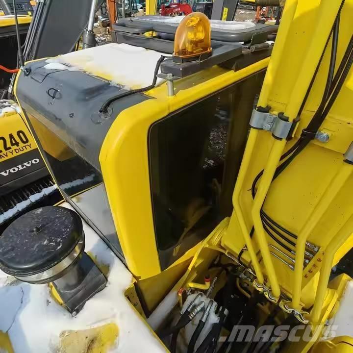 Komatsu PC 210 LC Bandgrävare
