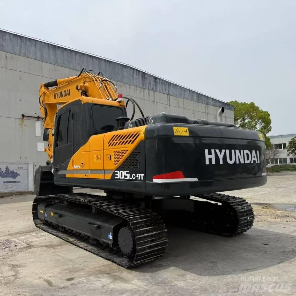Hyundai 305 Bandgrävare