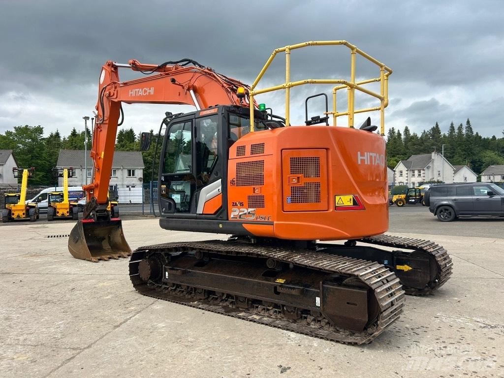 Hitachi ZX225 USLC-7 Bandgrävare