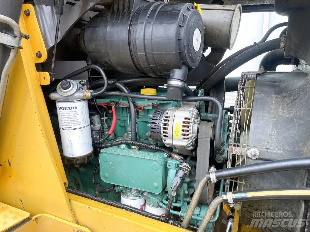 Volvo BL71 Grävlastare