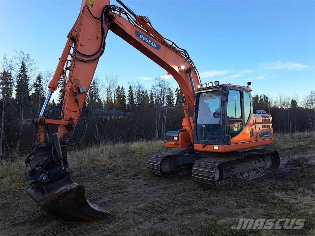 Doosan DX 140 LC-3 Bandgrävare