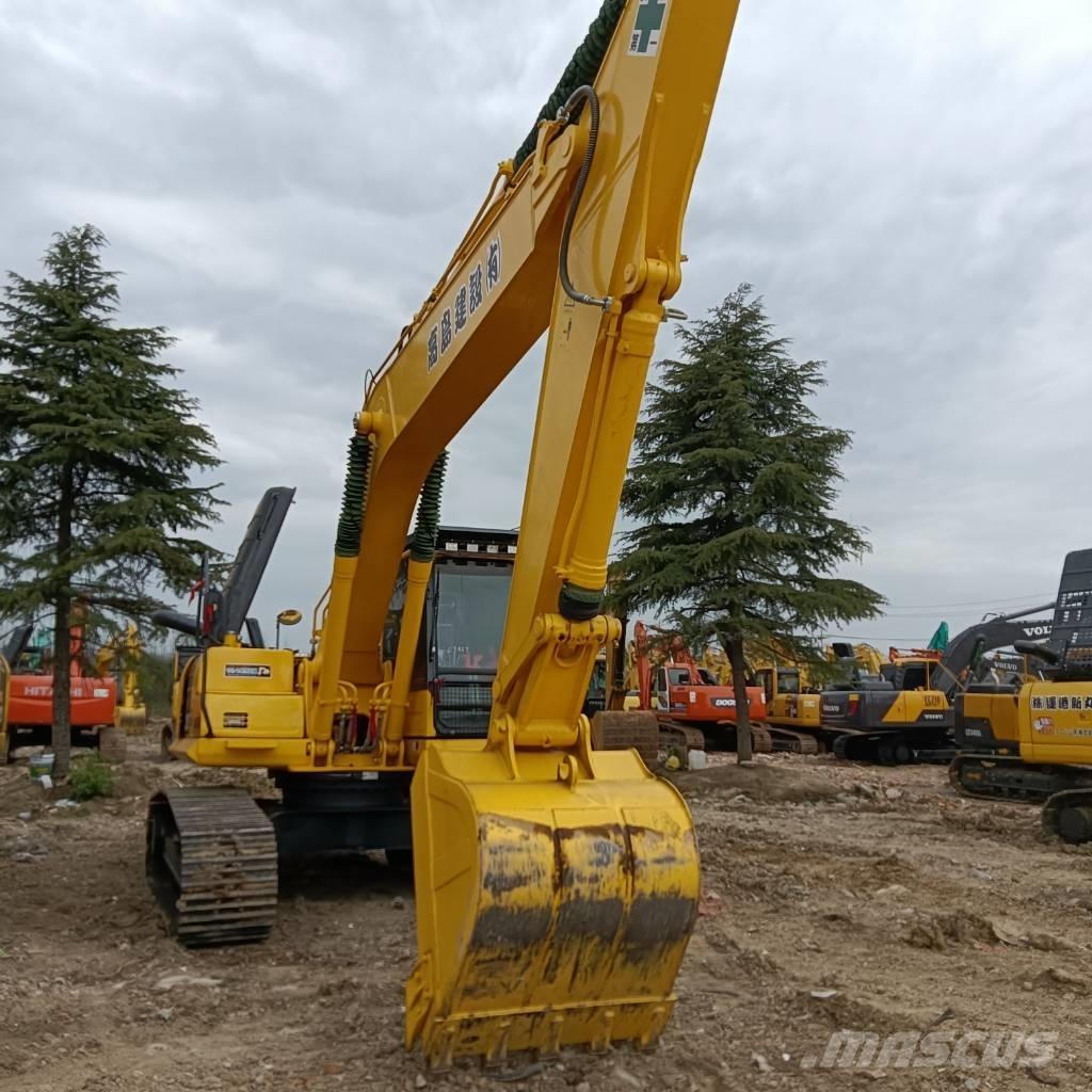 Komatsu PC 220-8 Bandgrävare