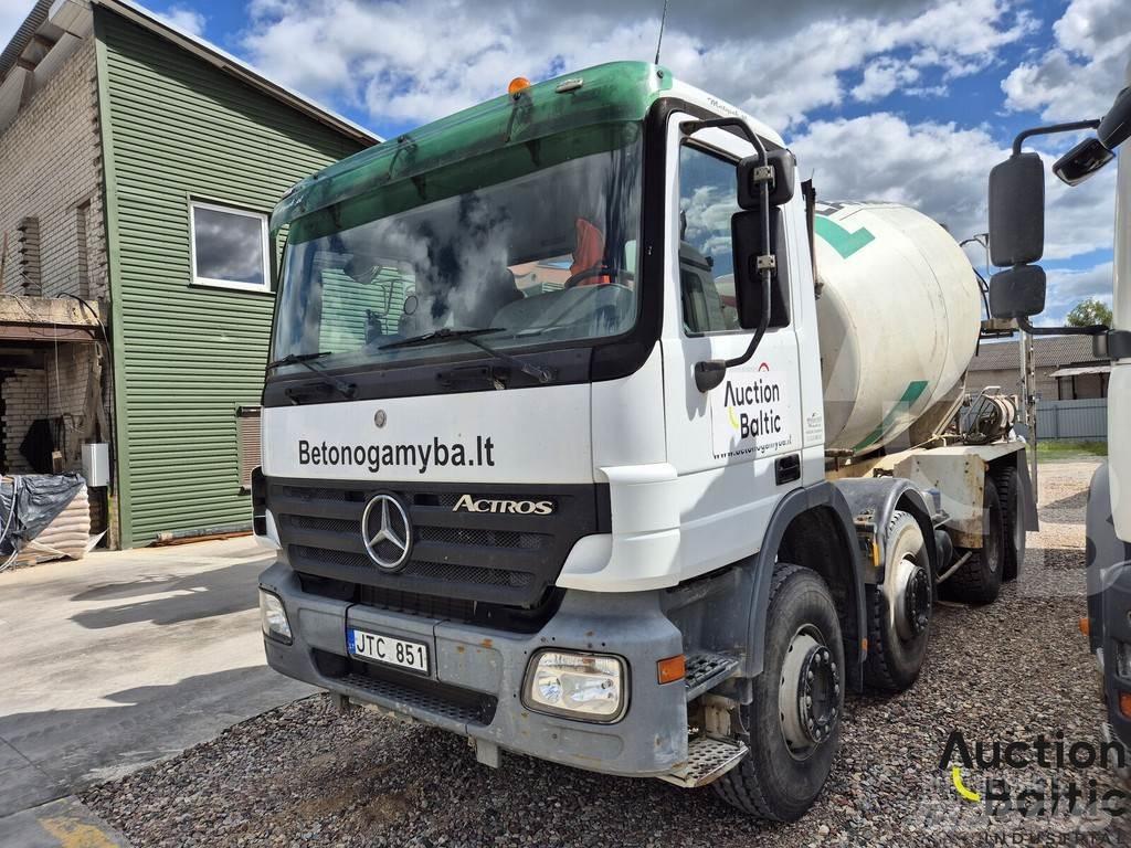 Mercedes-Benz 3236 Cementbil
