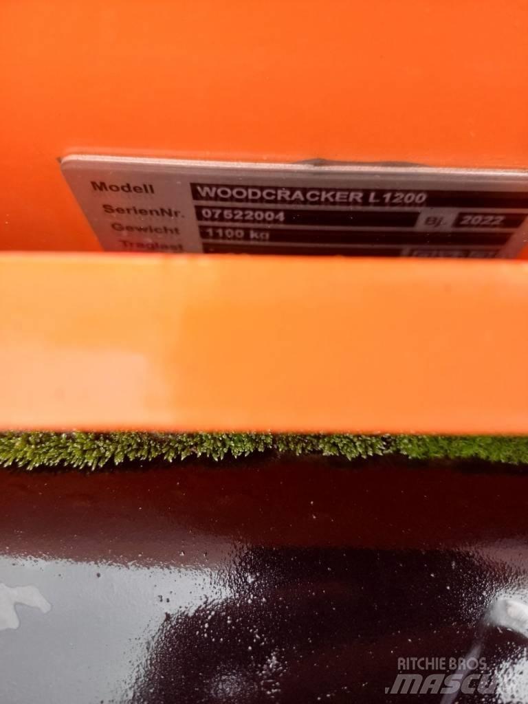Westtech L1200 Vedklyvar och vedkapar