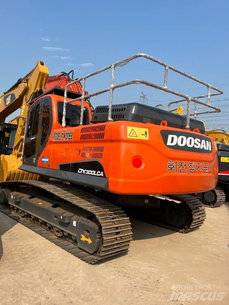 Doosan DX300 Hjulgrävare