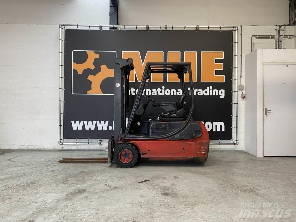 Linde E18C-02 Elmotviktstruckar