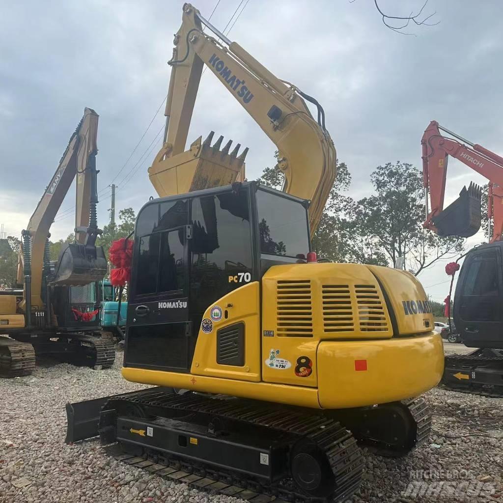 Komatsu PC 70 Minigrävare < 7t