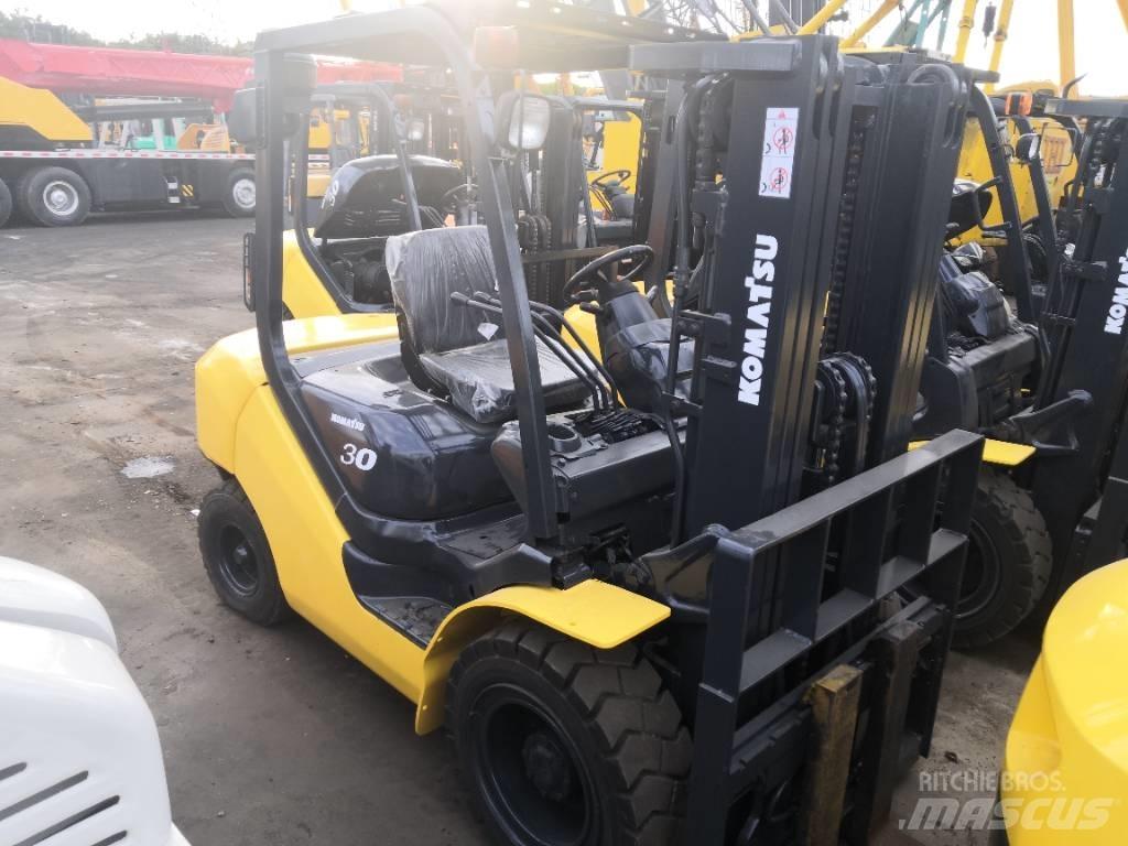 Komatsu 3 Dieselmotviktstruckar