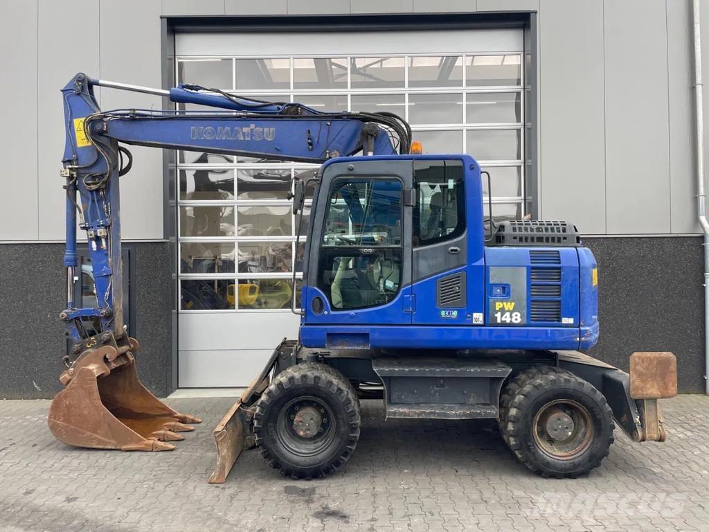 Komatsu PW148-8 Hjulgrävare