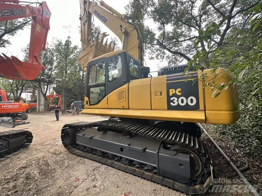 Komatsu PC 300 Bandgrävare