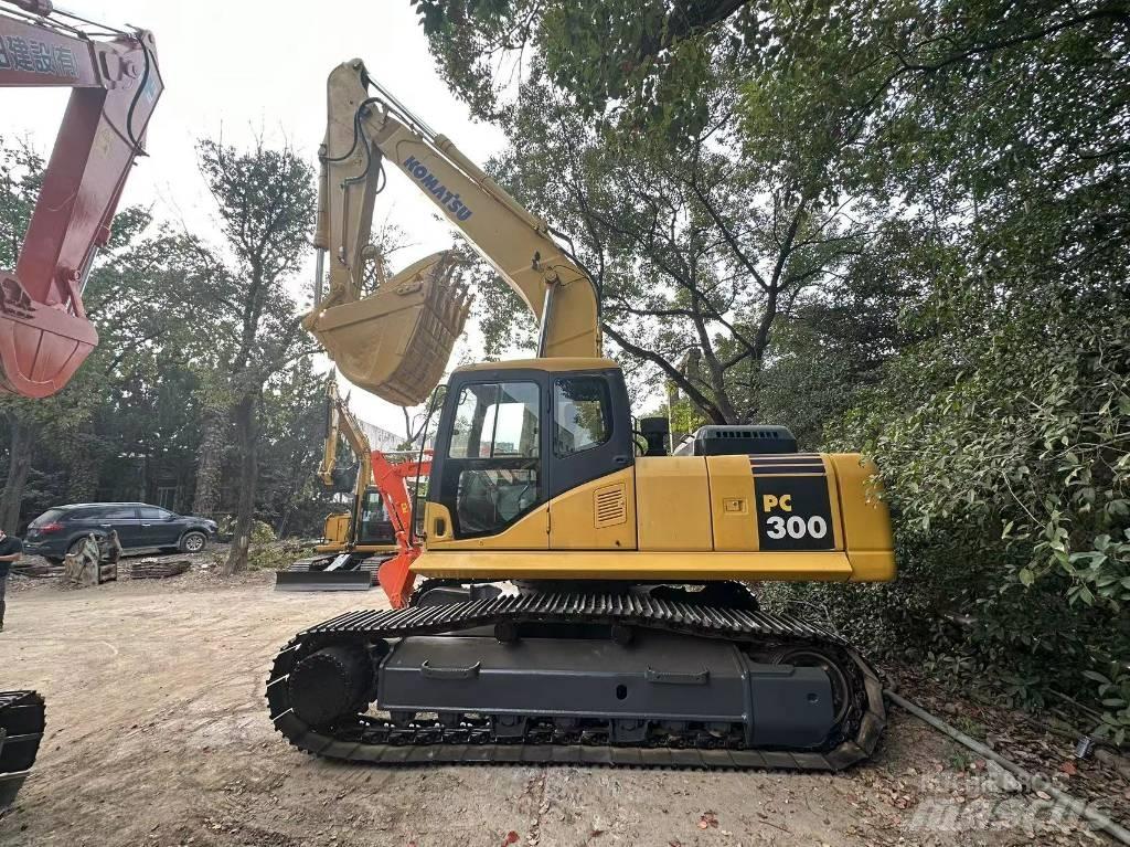 Komatsu PC 300 Bandgrävare