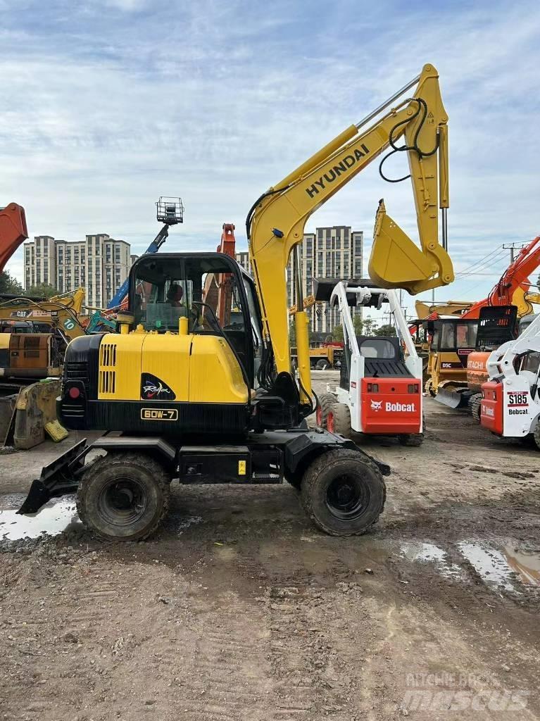 Hyundai R60-7 Hjulgrävare