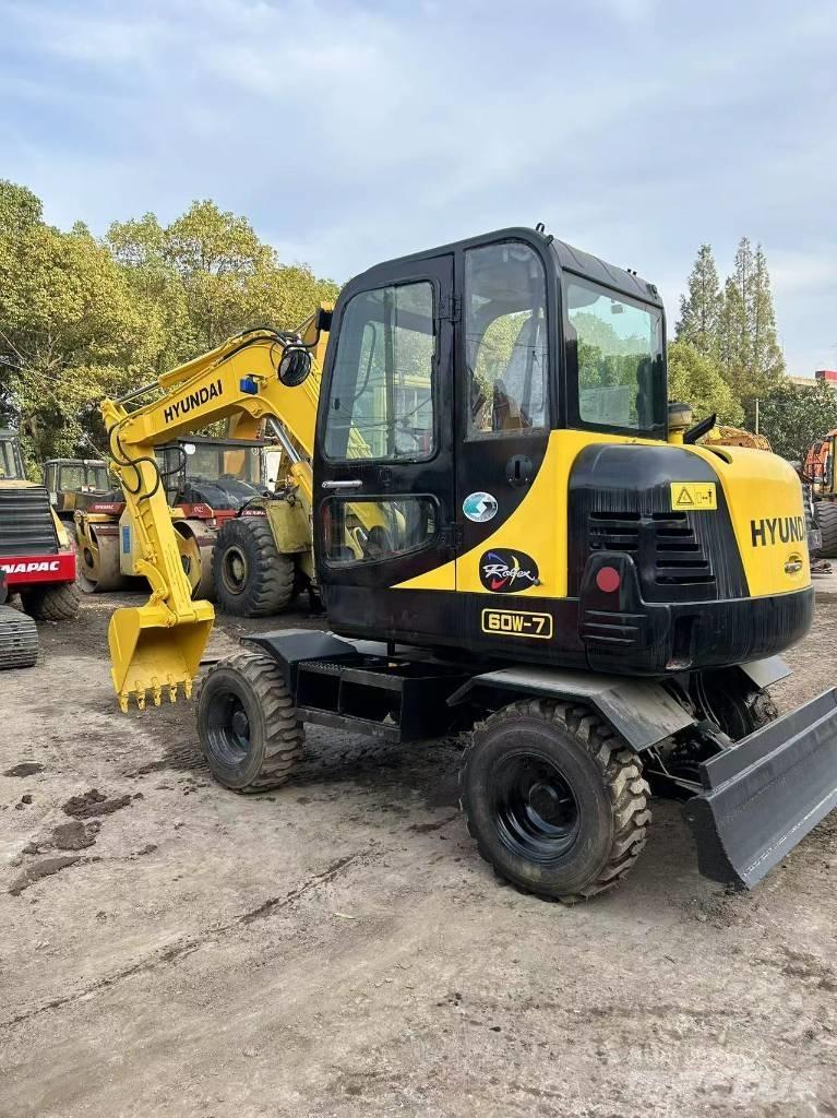 Hyundai R60-7 Hjulgrävare