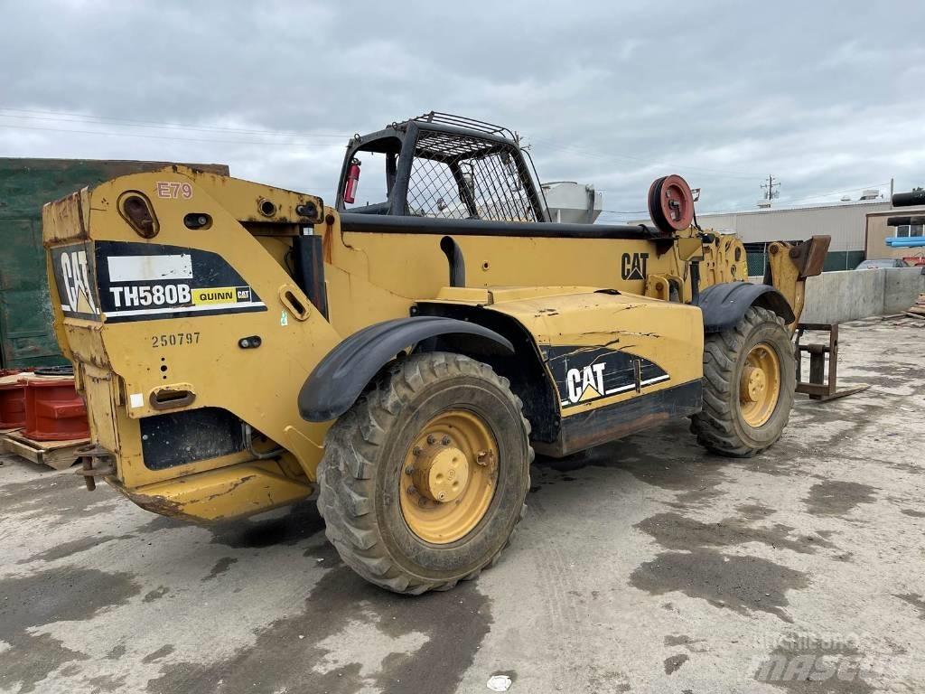 CAT TH 580 B Teleskoplastare